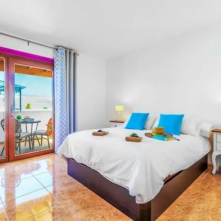 Villa Playa Blanca Sleeps 8 Pool Air Con Wifi